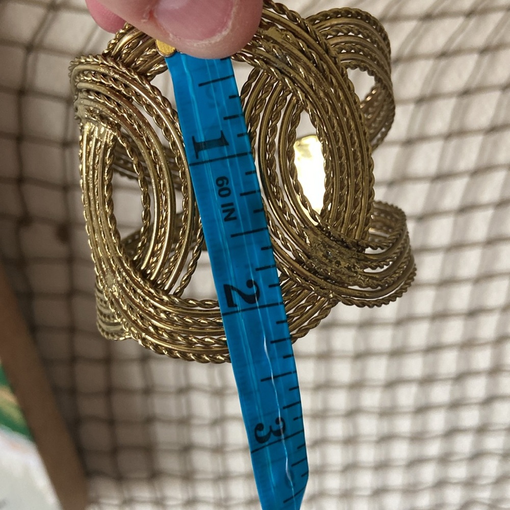 Thick Circles Cuff Bracelet - Picture 6 of 6
